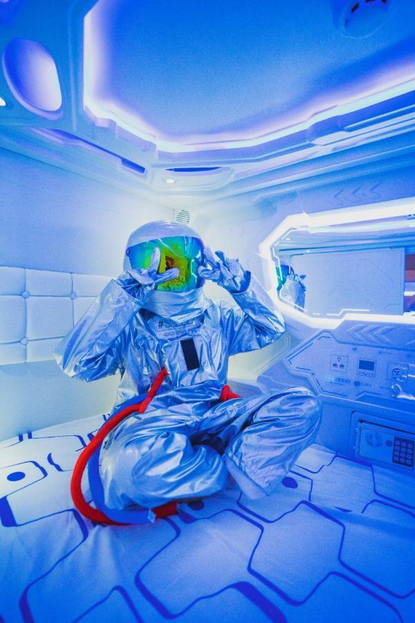 Hashtag.Capsule.Hostel Джохор-Бару Экстерьер фото